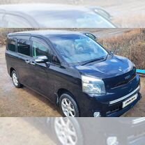 Toyota Voxy 2.0 CVT, 2008, 234 845 км, с пробегом, цена 1 500 000 руб.