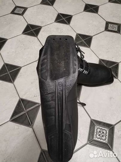 Продам лыжные ботинки nordway