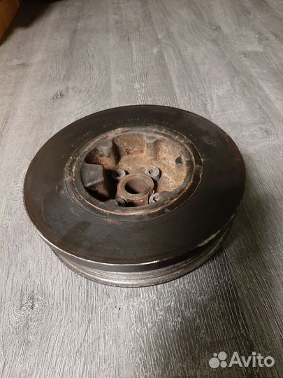 Шкив (демпфер) коленвала Audi 100 (C4) 1991-1994