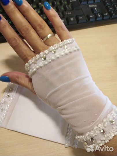 Перчатки-митенки свадебные белые, айвори