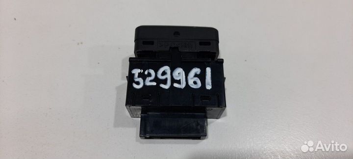 Кнопка обогрева сиденья (Hyundai Santa Fe)