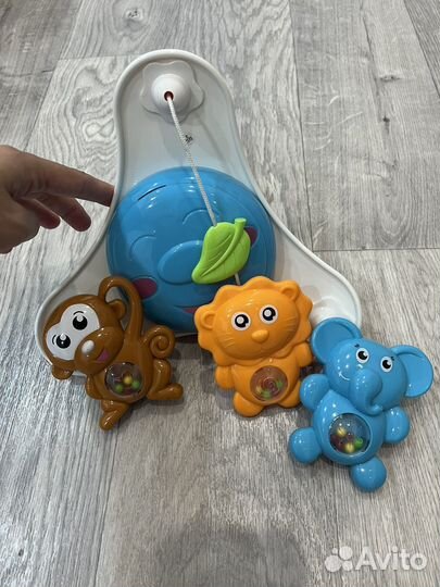 Мобиль на кроватку новый
