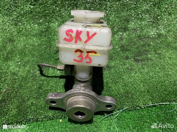 Главный тормозной цилиндр на nissan skyline HV35