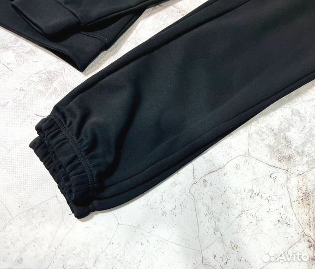 Спортивные костюмы Adidas