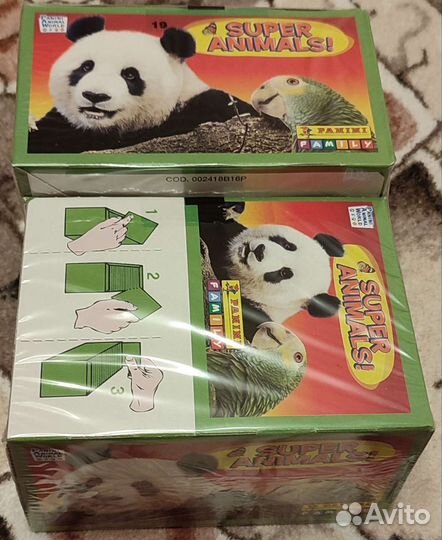 Два блока наклеек Panini Super Animals