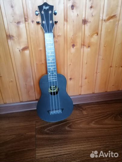 Укулеле сопрано Flight TUS-35 BK