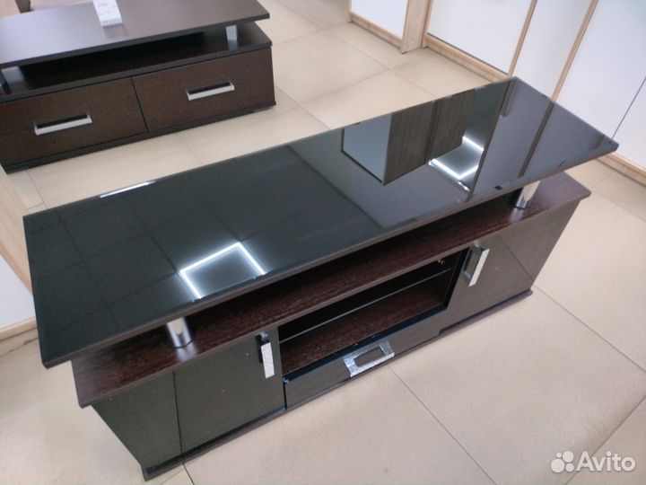 Тумба под тв