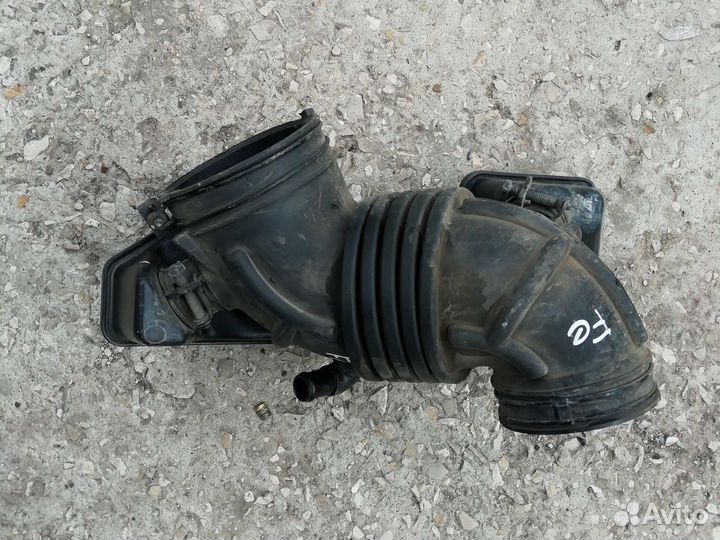 Патрубок с резонаторами hyundai santa фе