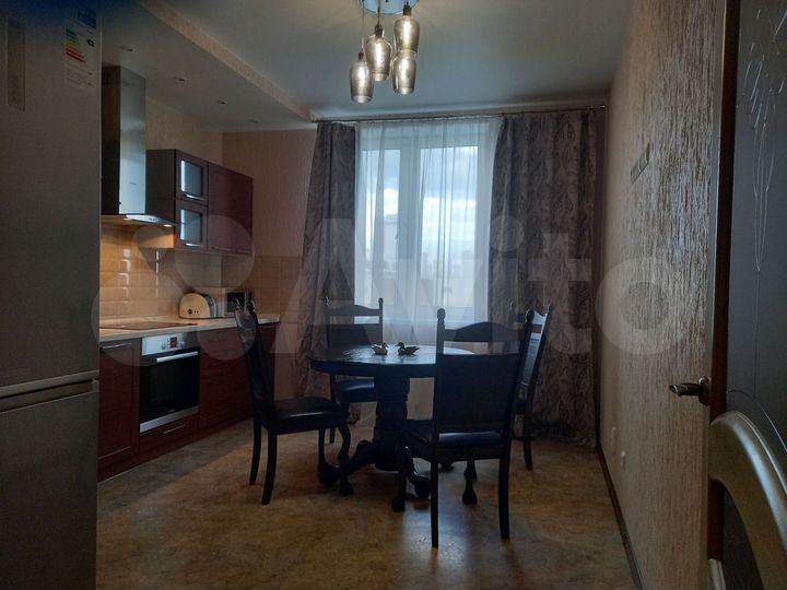 2-к. квартира, 55 м², 10/25 эт.