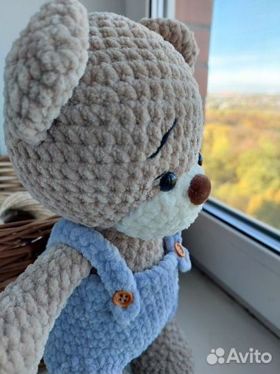 Плюшевый мишка вязаный тедди