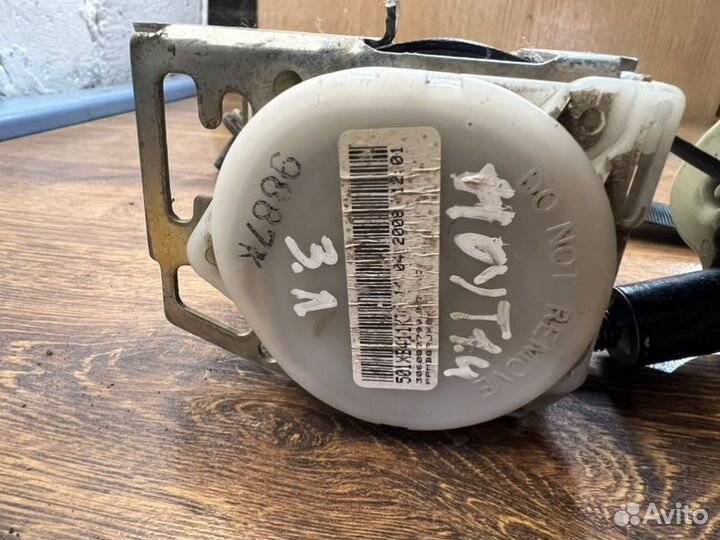 Ремень безопасности задний левый Nissan Note