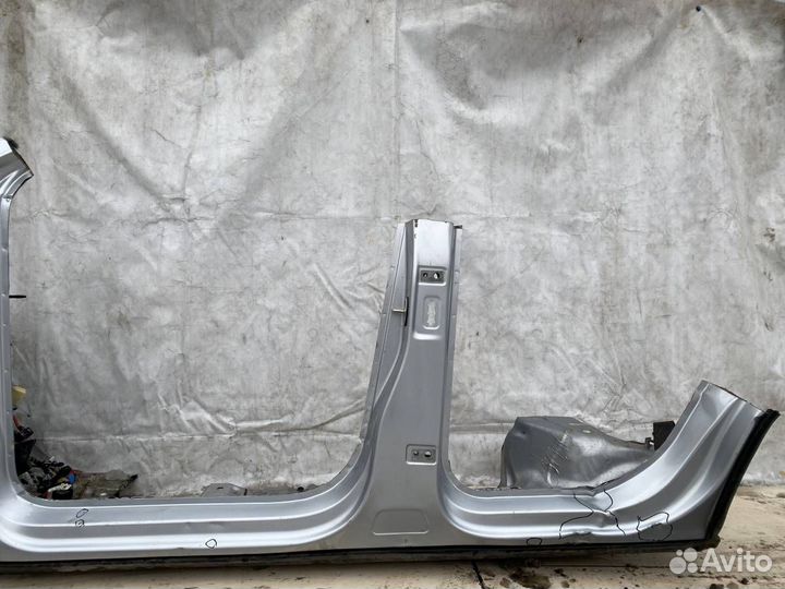 Порог со стойкой левый Volkswagen Taos 2020