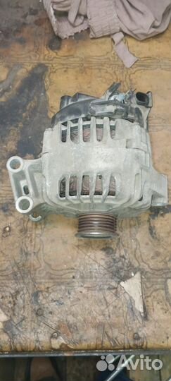 Продам генератор на форд фокус 3