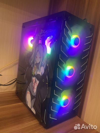 Игровой пк с монитором и клавиатурой