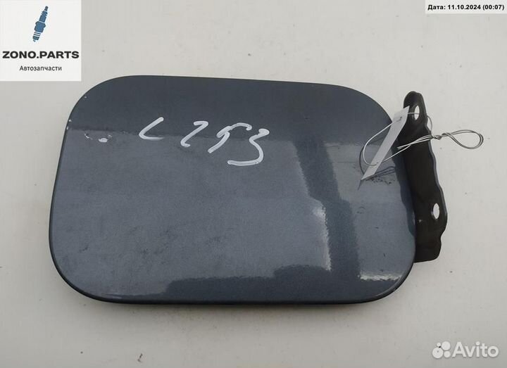 Лючок бака 3A0010098F на Volkswagen Passat B4