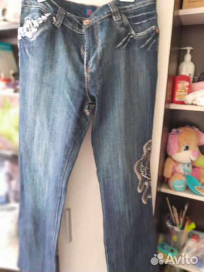 Джинсы женские