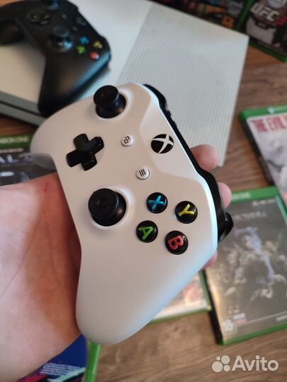 Xbox One S+1000Gb+Game Pass+3Диска+10 игр