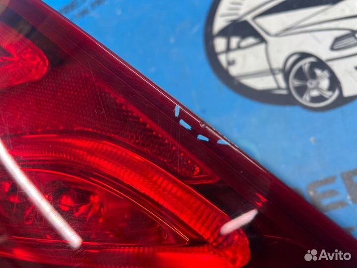 Стоп-сигнал задний левый Mercedes-Benz C-Class