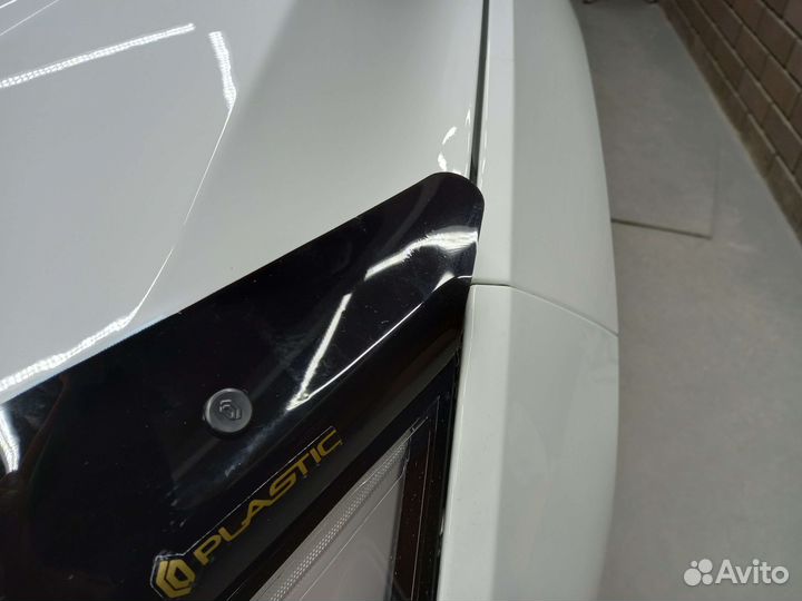 Дефлектор капота (exclusive) (Classic черный ) Geely Atlas