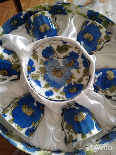 Сервизы чайный и кофейный