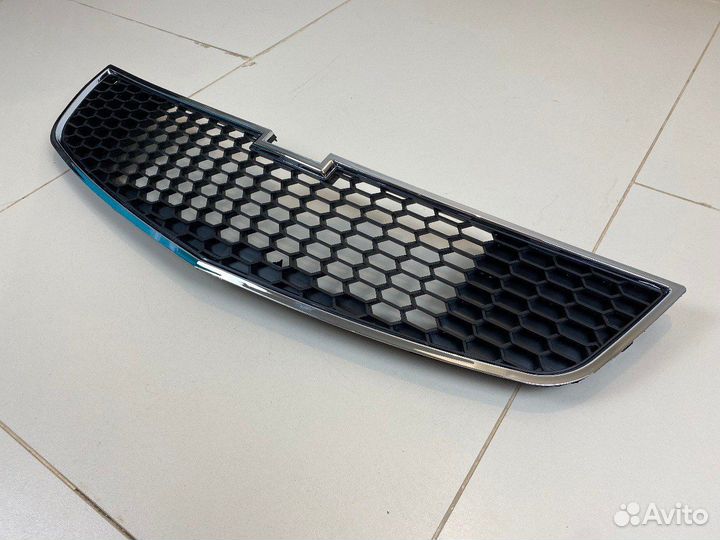 Решетка радиатора Сhevrolet Сruze 09-12 нижняя