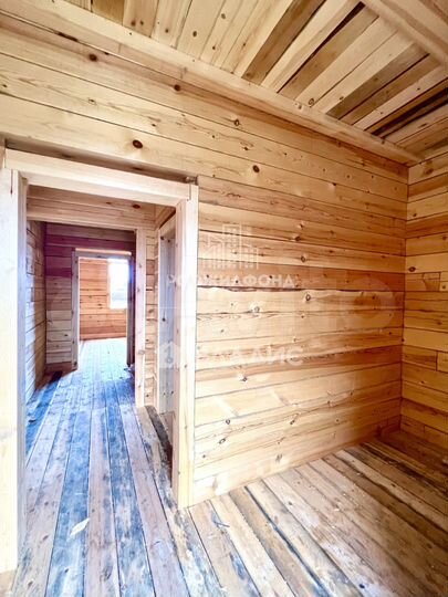 Дом 180 м² на участке 12 сот.