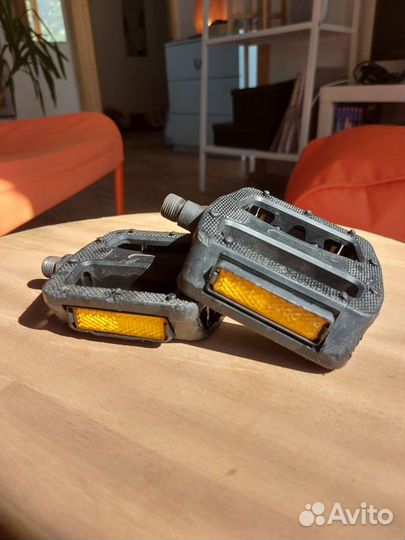 Педали от Fuji Declaration