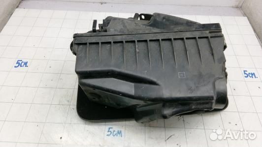 Корпус воздушного фильтра toyota avensis T25 (89U1