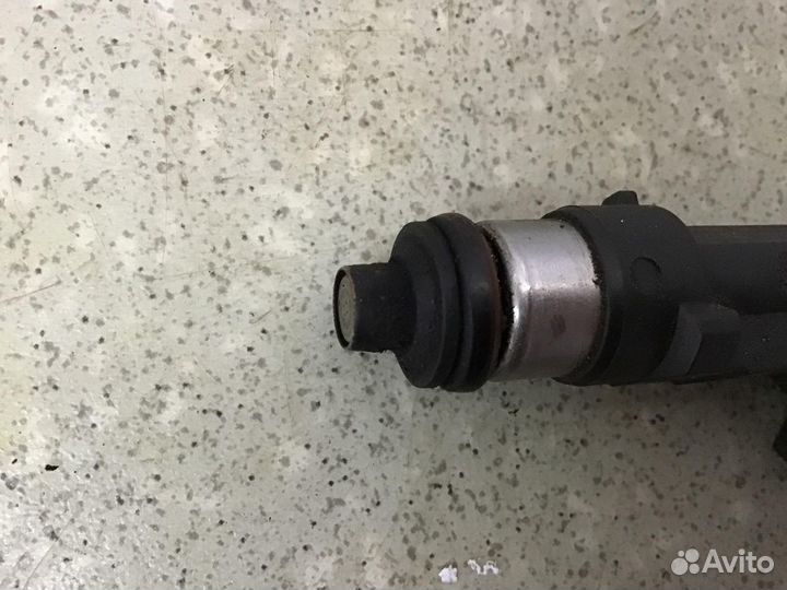 Форсунка инжекторная электрическая Renault Logan 2