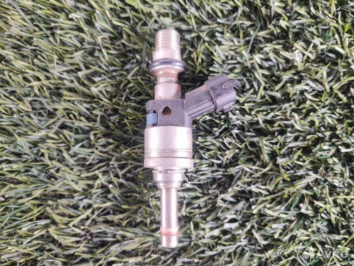 Форсунка топливная Porsche Cayenne 958 M4802 2012