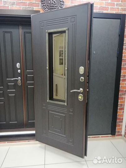 Дверь входная металлическая с ковкой Венеция 2