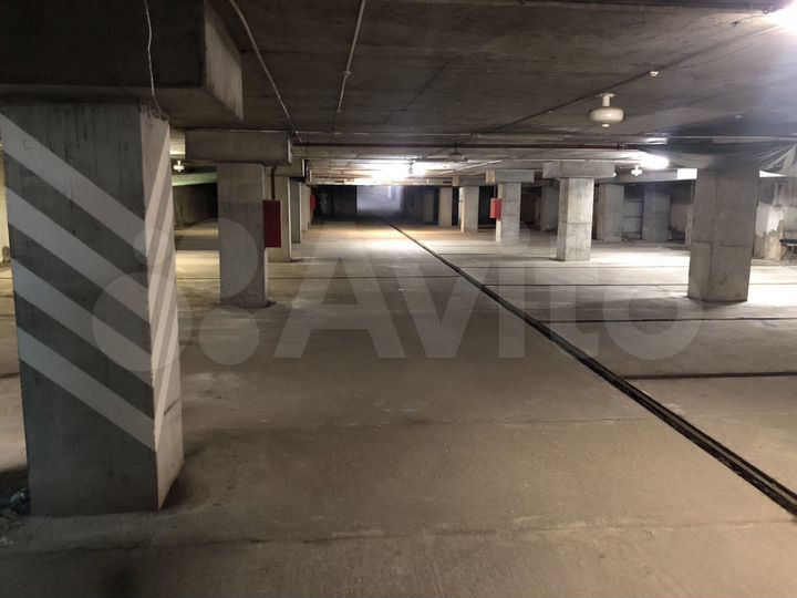 Машиноместо, 15 м²