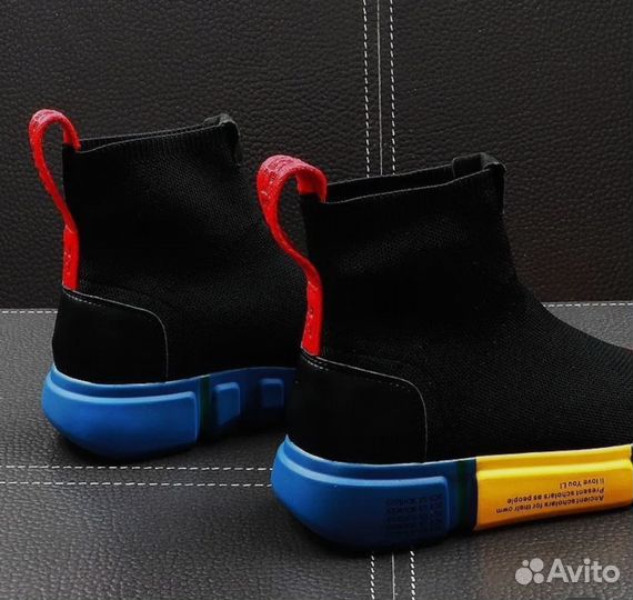 Кроссовки мужские 42 размер новые