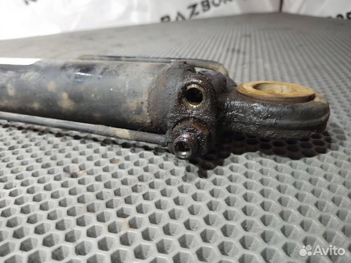 Цилиндр подъёма кабины MAN TGX 2008 81417236138