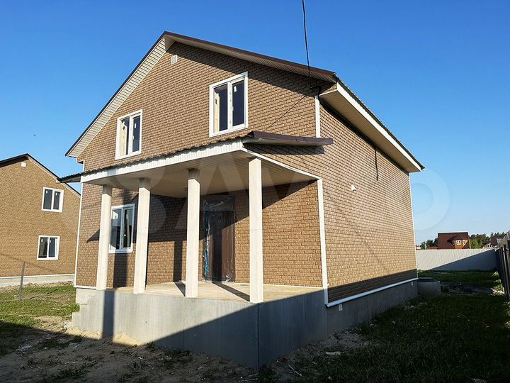 Дом 140 м² на участке 5 сот.