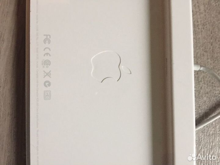 Клавиатура Apple