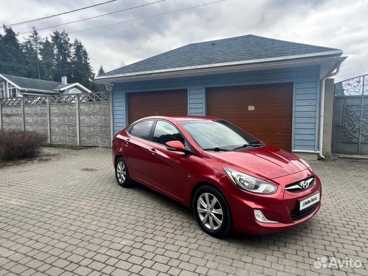 Hyundai Solaris 1.6 AT, 2013, 200 000 км