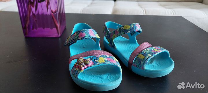 Сандалии для девочки Crocs c 11