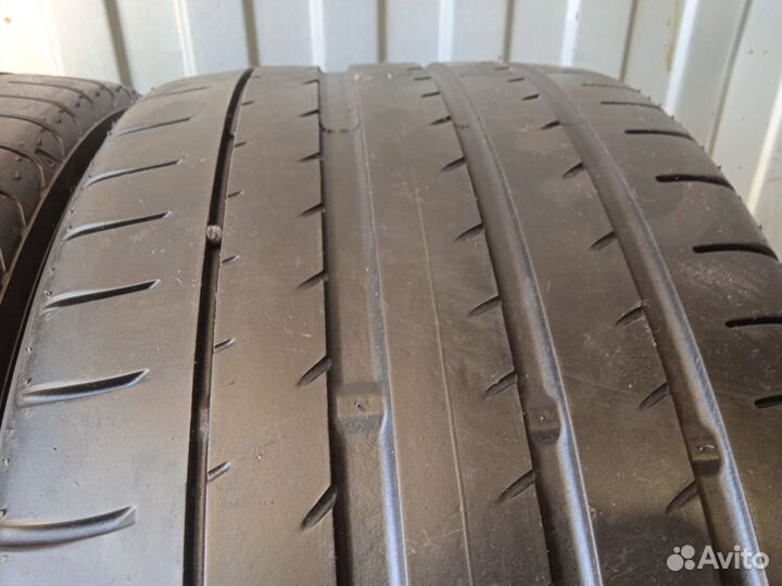 Yokohama Advan Sport V105 255/35 R19