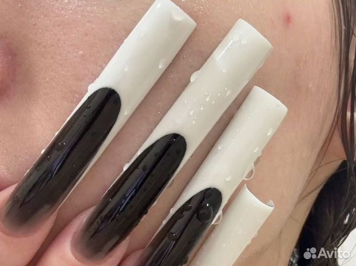 Модель на наращивание ногтей