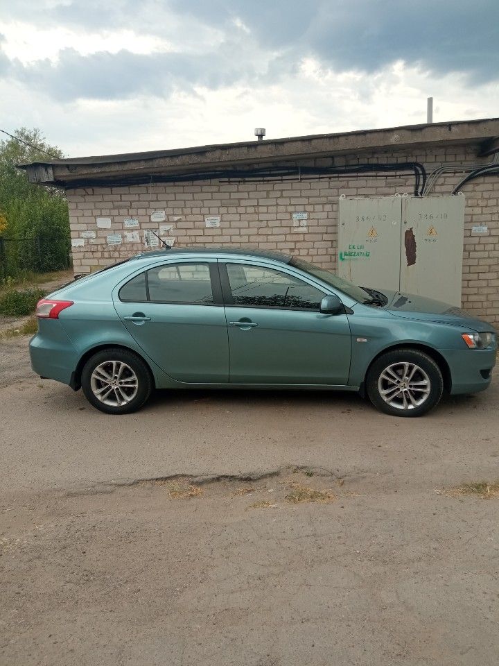 Mitsubishi Lancer: фото владельца