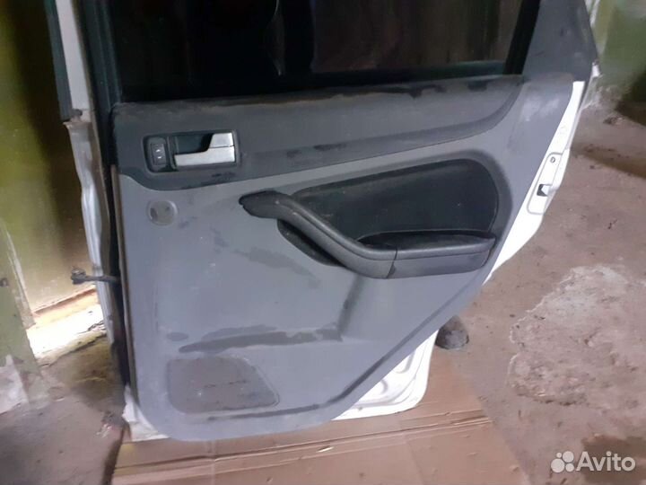 Дверь задняя правая ford focus 2 рестайлинг 08-11