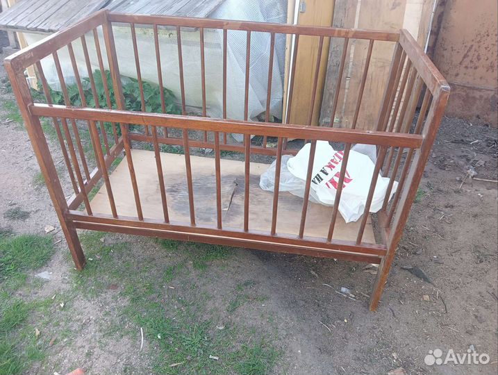 Детская кроватка