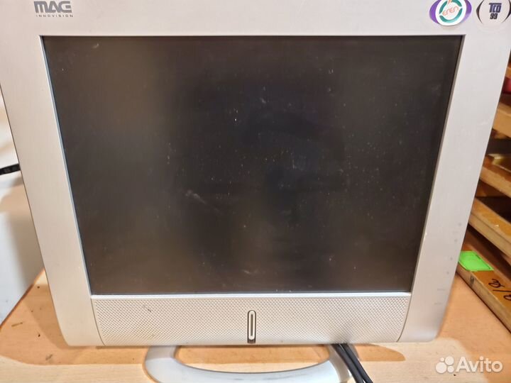 ЖК монитор для компьютера MAG