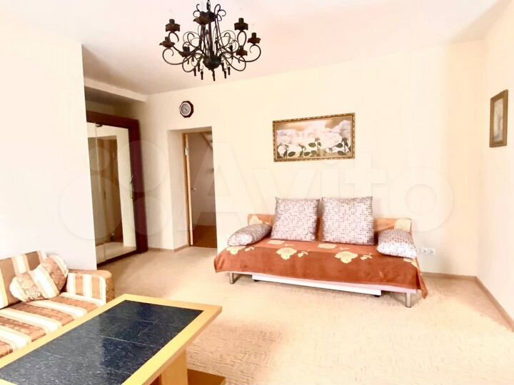 Комната 33 м², 1/3 эт.