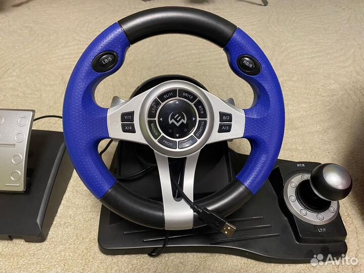 Игровой руль с педалями и коробкой передач
