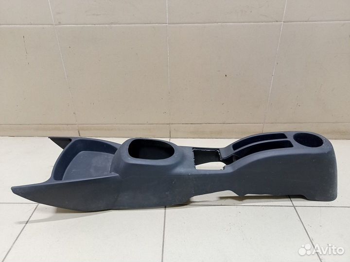 Консоль Yaris 2005-2011