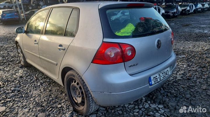 Локер (подкрылок) передний левый volkswagen golf 5