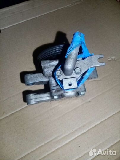 Насос гура Hyundai Santa Fe,Kia Magentis,Kia