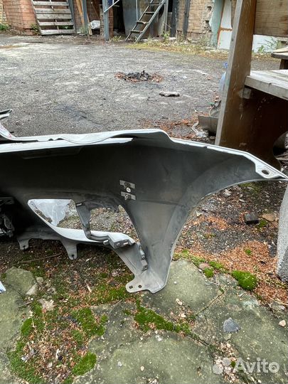 Бампер передний на lexus is 250 3 поколение